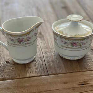 MONTGOMERY WARD CHIPPENDALE CREAMER AND SUGAR BOWL